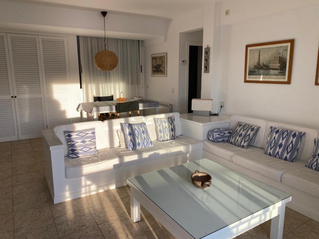 Port De'N Perris Apartment L' Escala Luaran gambar