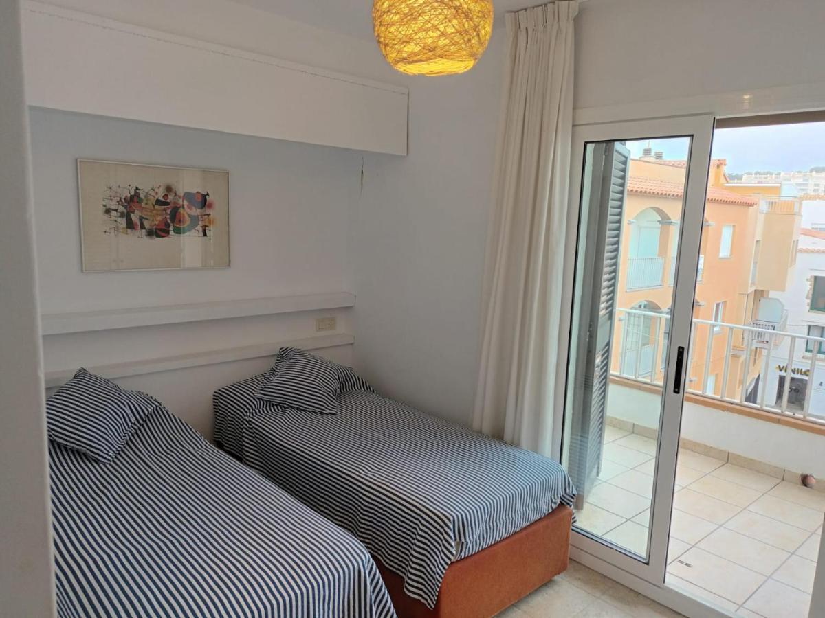 Port De'N Perris Apartment L' Escala Luaran gambar