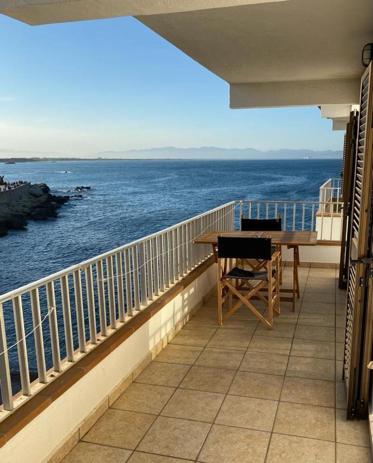 Port De'N Perris Apartment L' Escala Luaran gambar